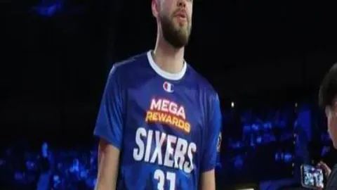 湖人击败掘金 123-100，战报：三佳表现，两成色稳定，一员士气不振